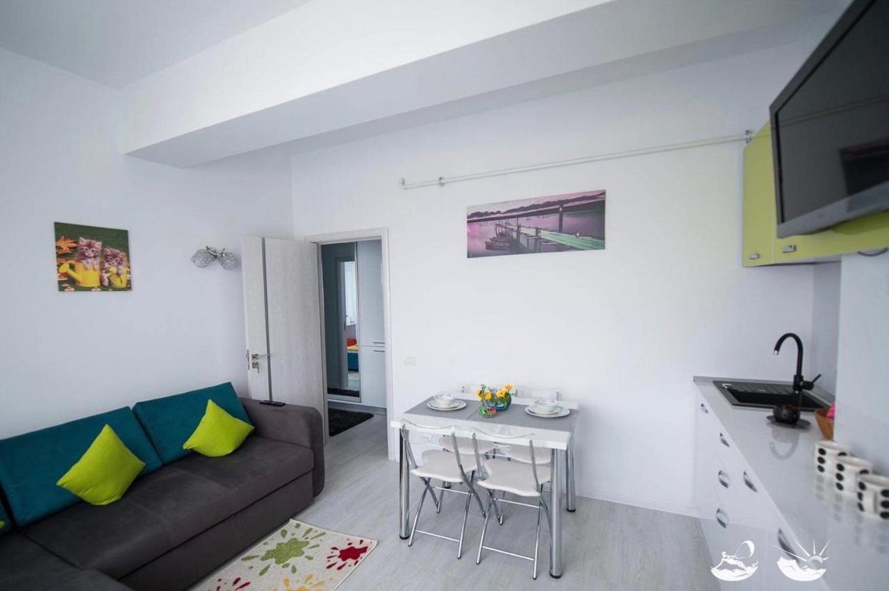 Apartel Joy Navodari Exterior photo
